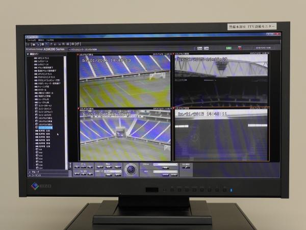 写真：警備本部室に置かれたITV設備モニター