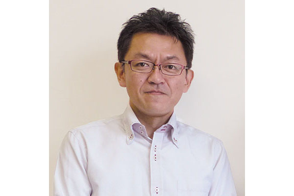 写真：学校法人大手前学園 大手前大学 情報メディアセンター 課長 西尾信大 様