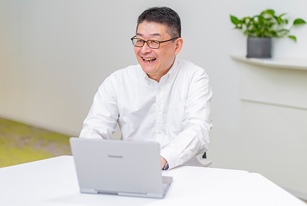 エーザイ株式会社　グローバルデジタル業務改革本部　日本・EAGSリージョン　プラットフォーム変革ユニット　ユニットリード　日置 真也様※所属は納入時のものです